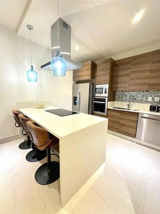 Fully Equipped 3 Bedroom Luxury Apartment Cabo San Lucas