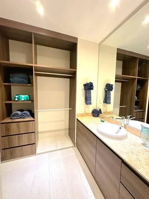 Fully Equipped 3 Bedroom Luxury Apartment Cabo San Lucas 0*,  Mexikó